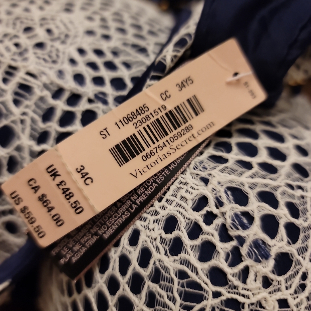 Victoria’s Secret Bombshell Plunge Bra – Royal Blue Lace (34C) NWT - Picture 4 of 5